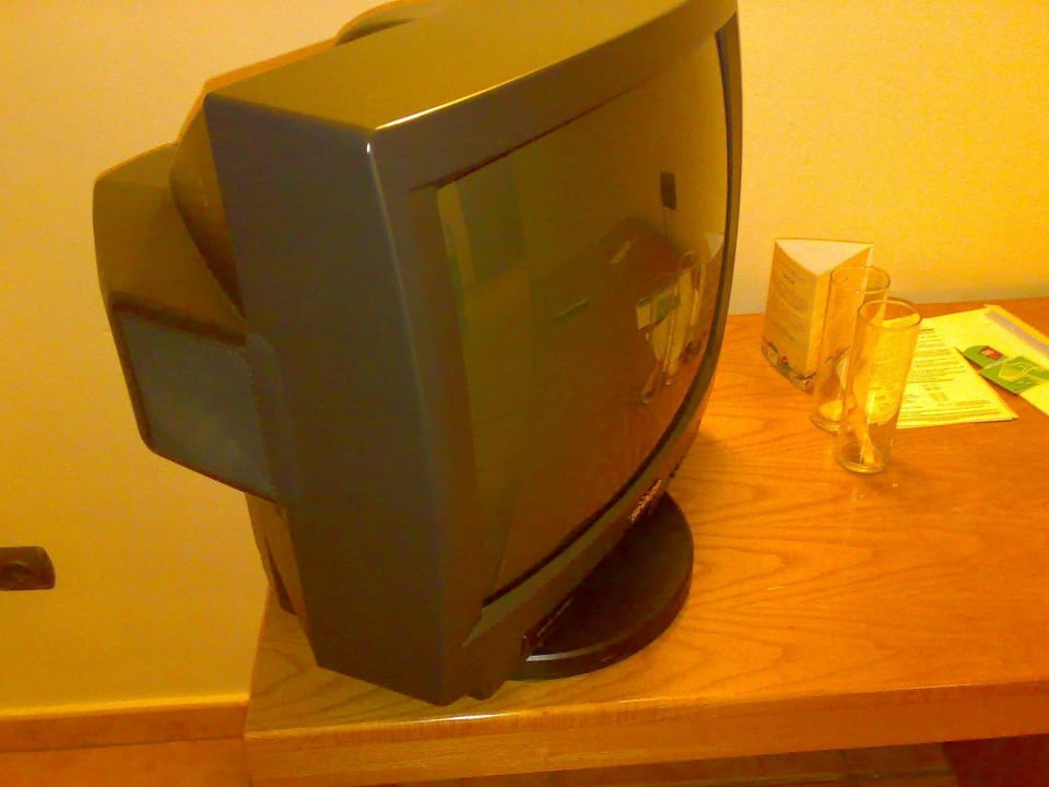 Fernseher SBH Club Paraiso Playa