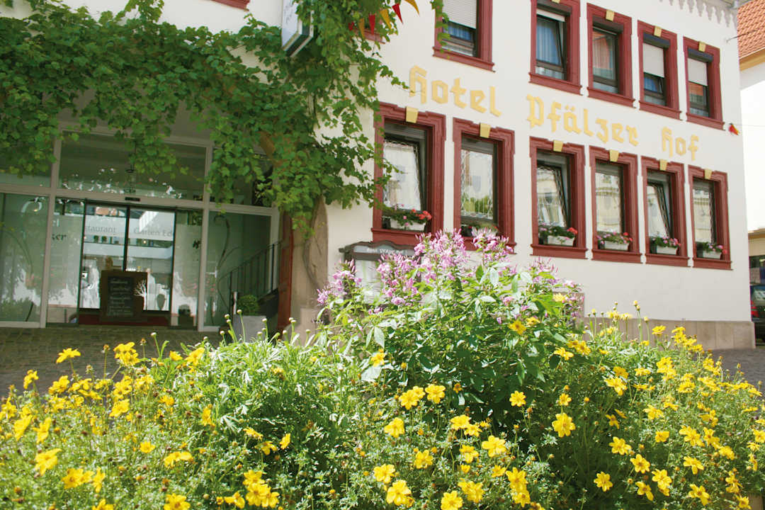 Außenansicht Hotel Pfälzer Hof