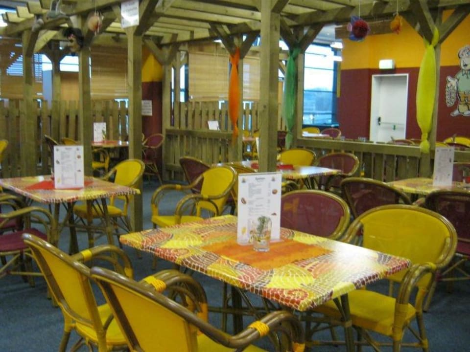 Aufendhaltsbereich im Spielparadies für Eltern Heiligenhafen Ferienpark