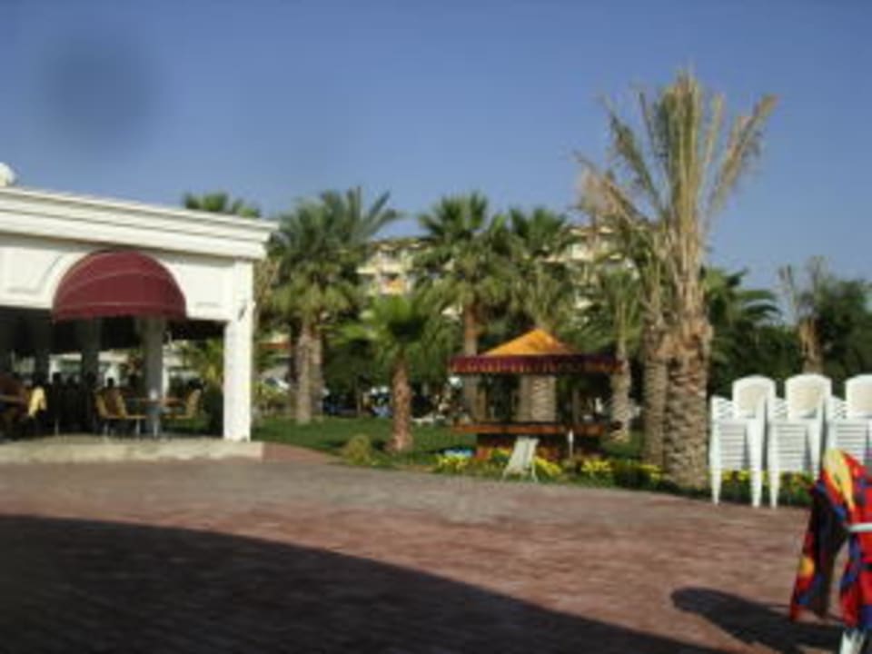 der Garten neben der Animationsbühne Seher Kumköy Star Resort & Spa