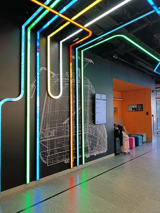 Lobby ibis Styles Warszawa City