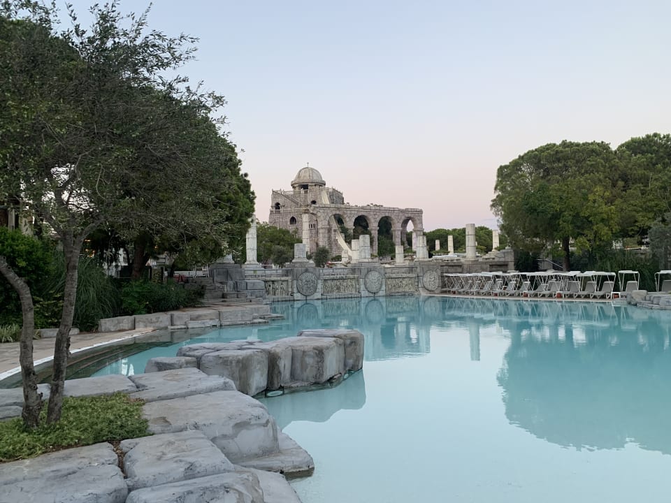 Pool Xanadu Resort Hotel