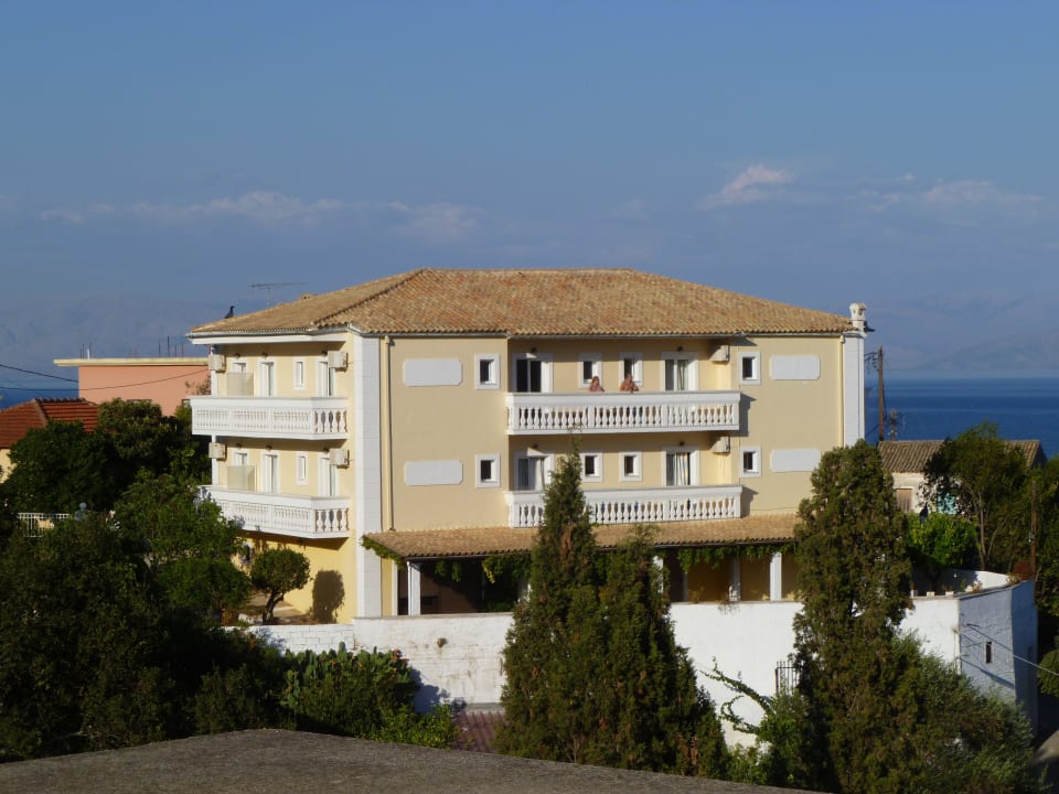 Nebengebäude mit Appartment CORFU PELAGOS HOTEL