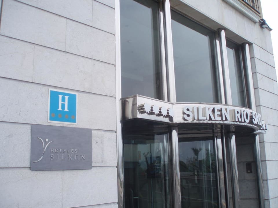 Außenansicht Hotel Silken Rio Santander