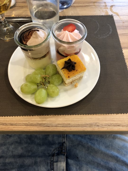 Gastro BQ Delfin Azul Hotel