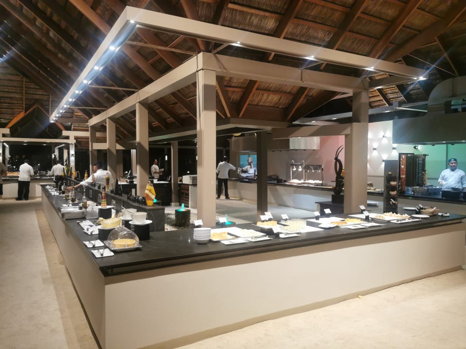 Gastro Meeru Maldives Resort Island