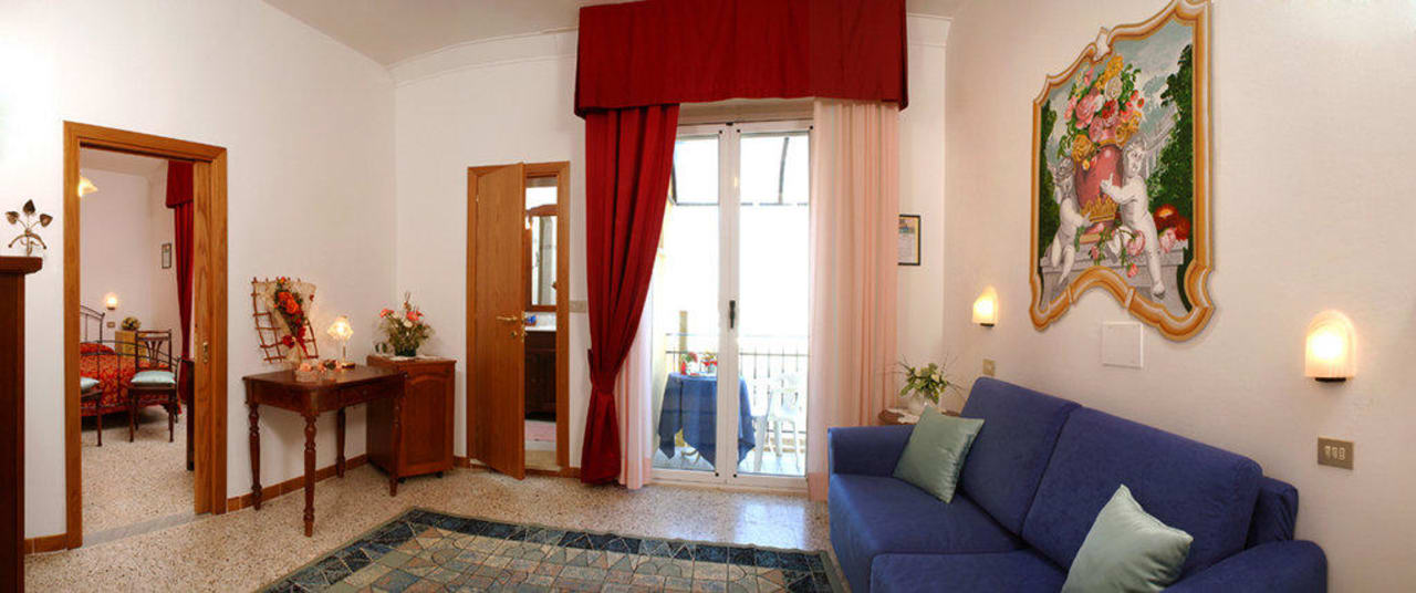 The '900 Suite Hotel Estate