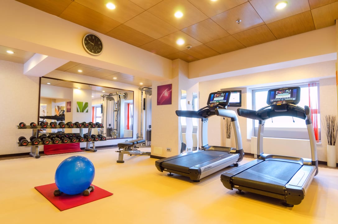 Fitness center DoubleTree Hotel by Hilton Bucharest Unirii Square