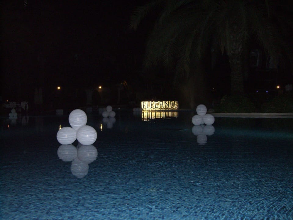 Poolanlage beim Galadinner Side Star Elegance