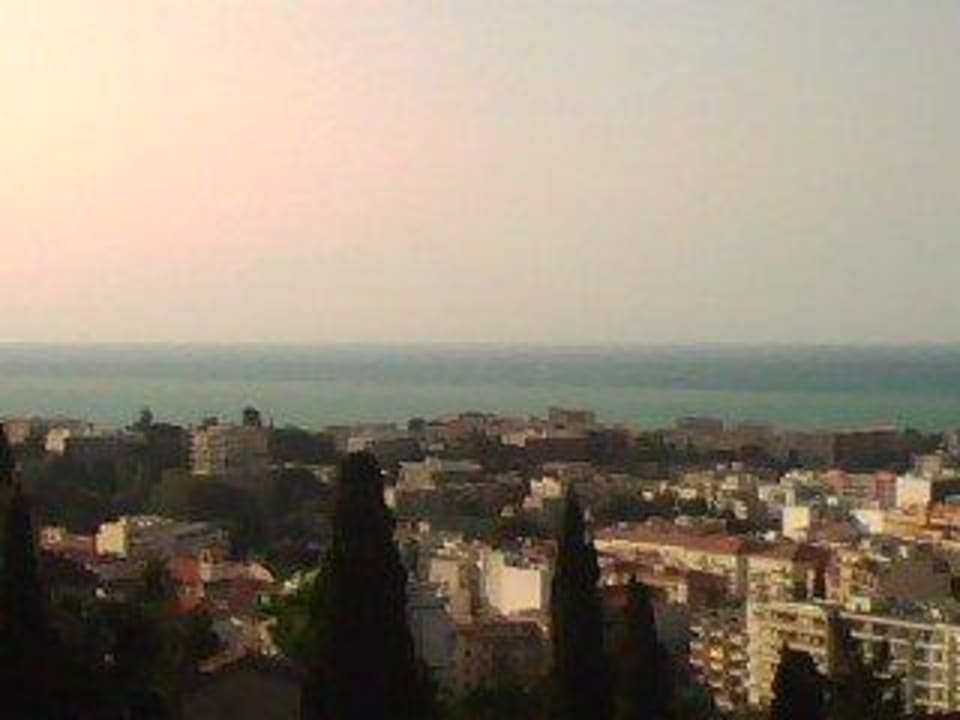 Blick von der Terrasse Hotel Chateau Le Cagnard