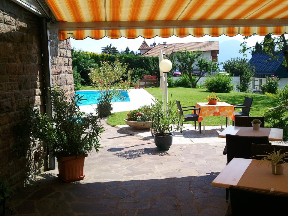 Blick zum Pool Hotel Astor