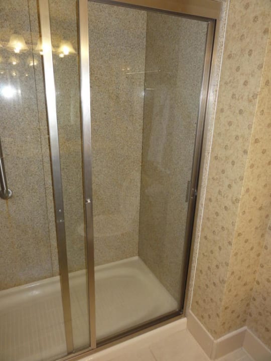 Große walk-in Dusche Hotel Wingate By Wyndham Tuscaloosa