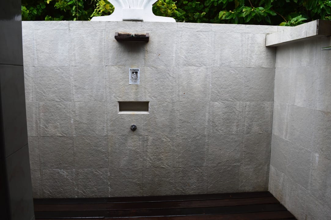 Außendusche Adaaran Select Meedhupparu Island Resort - Premium All Inclusive