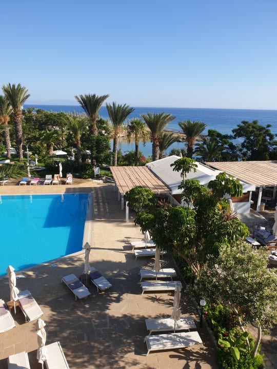 Außenansicht Crystal Springs Beach Hotel