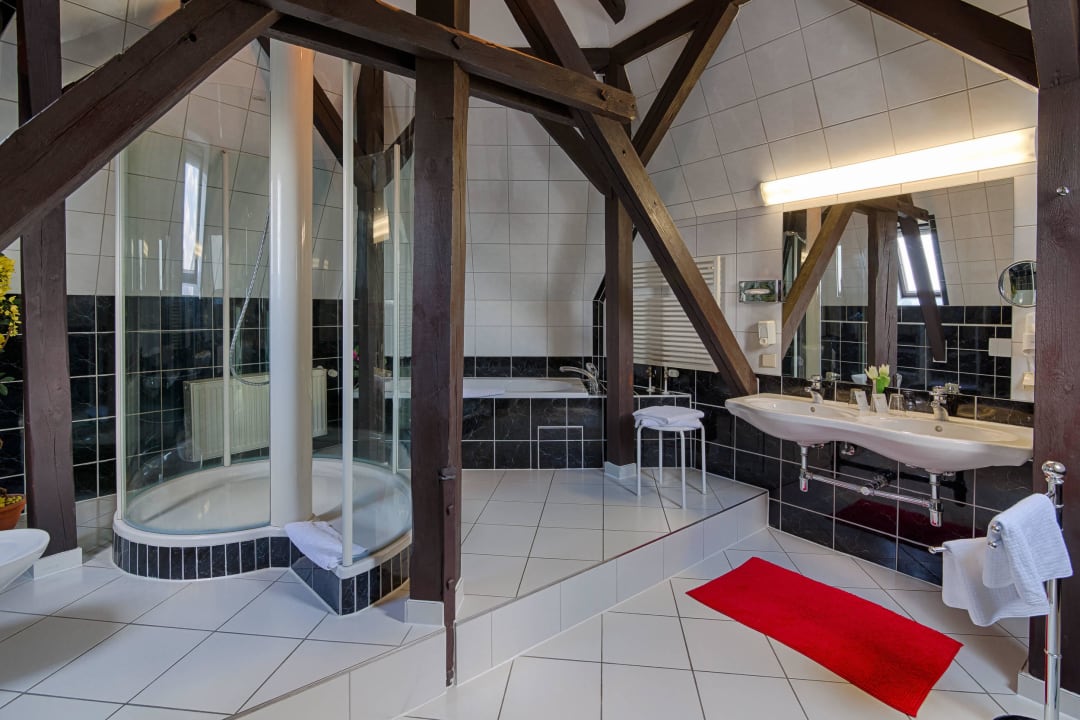 Turmbadezimmer im Dachstudio Hotel Smetana