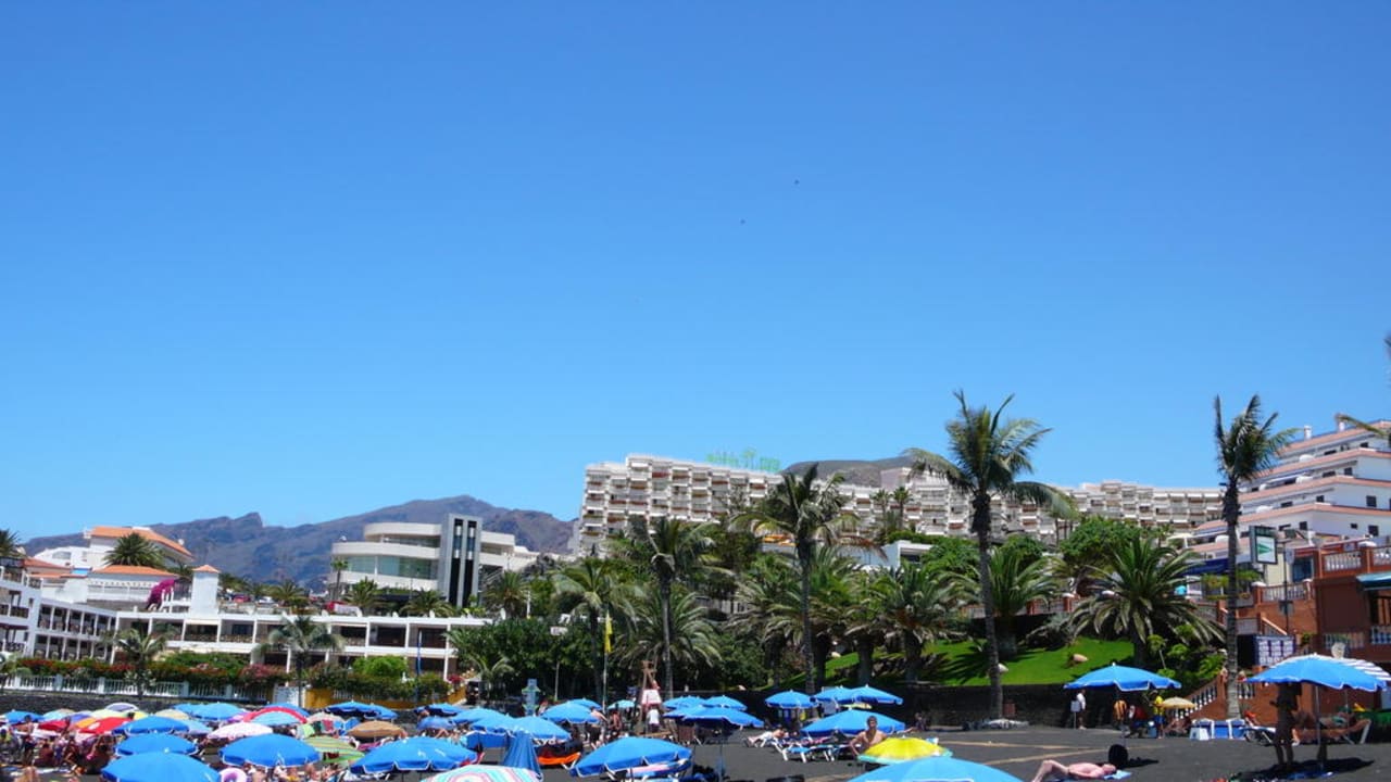 Hotel vom Strand aus gesehen Landmar Playa La Arena