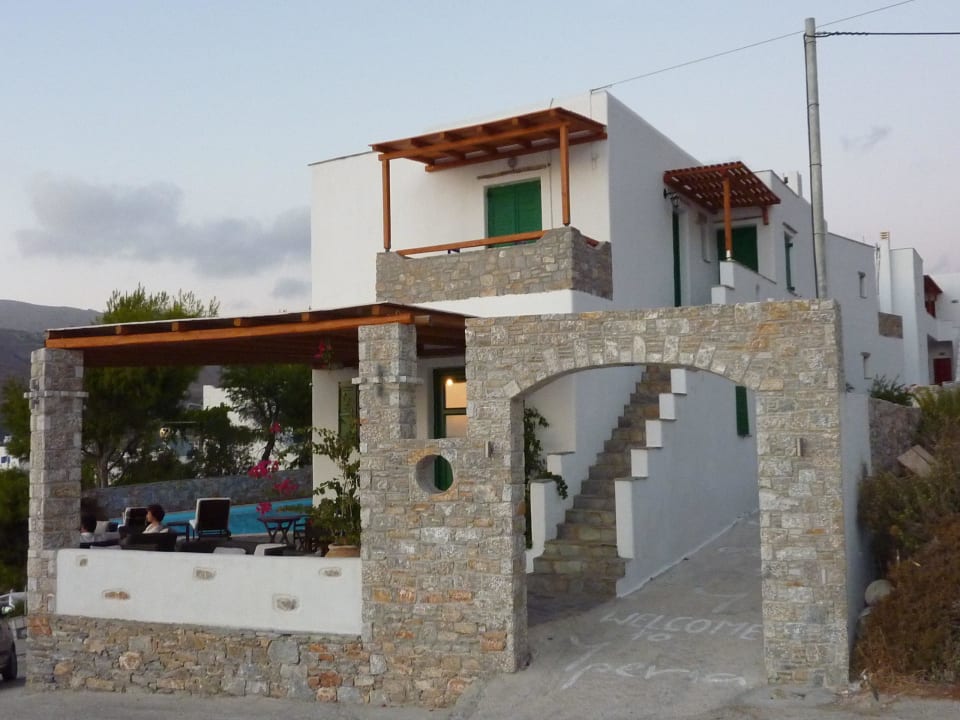 Frontalansicht Hotel Yperia