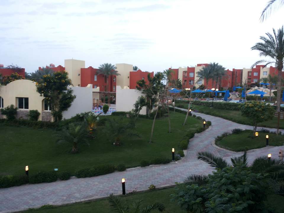 Garden SUNRISE Cardina Resort