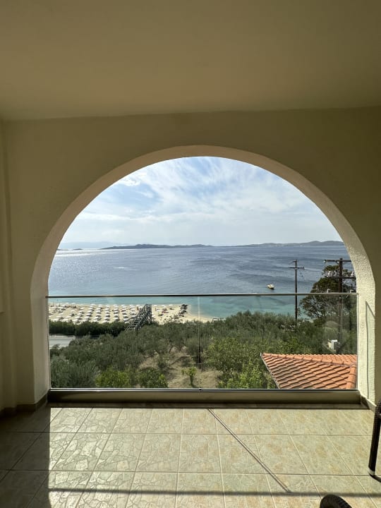 Zimmer Akrathos Beach Hotel