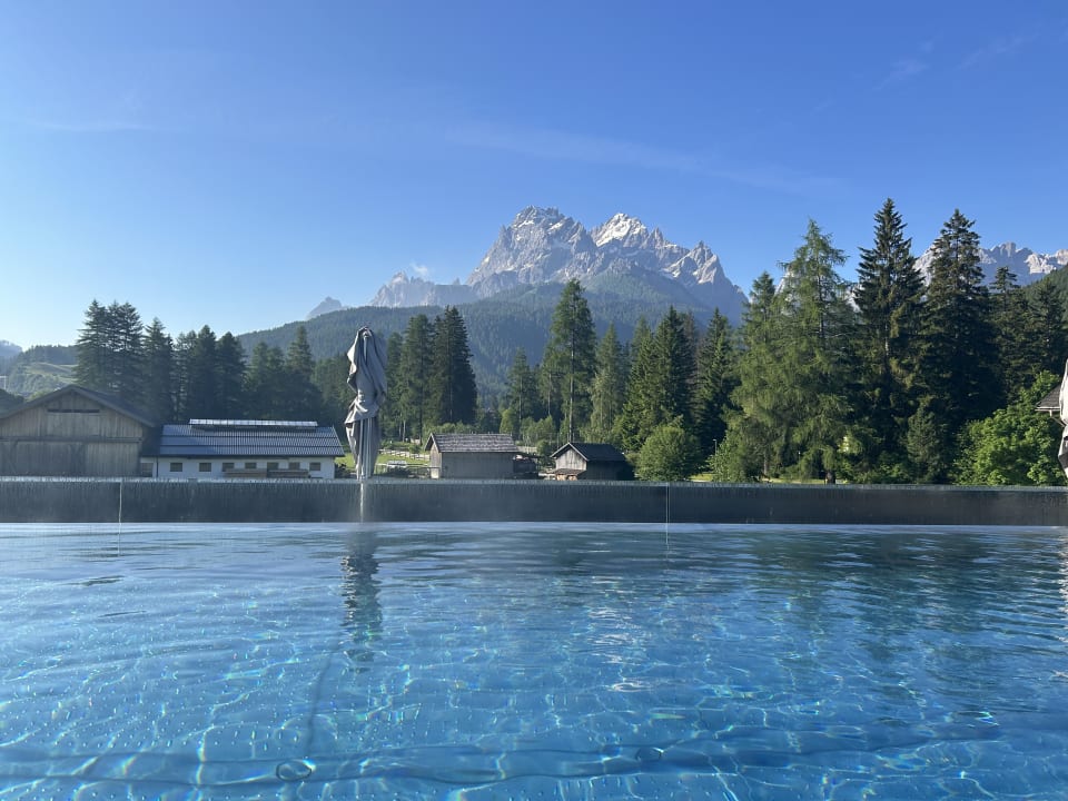 Pool Hotel Monika – great place to be