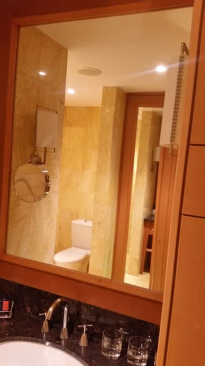 Łazienka Regent Warsaw Hotel