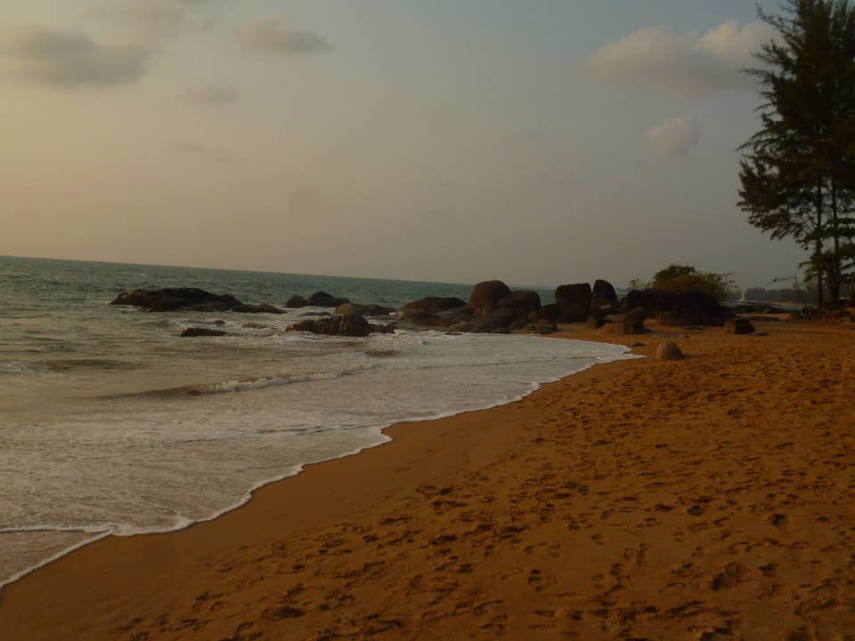Blick nach rechts - man kann laufen, laufen Moracea by Khao Lak Resort