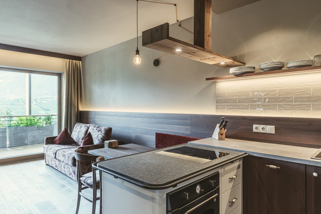 Zimmer Hosler - Garni Revival