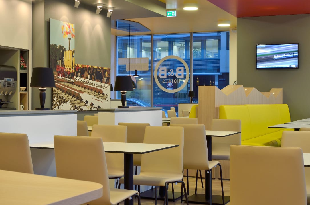 Frühstücksraum B&B Hotel Nürnberg-Hbf