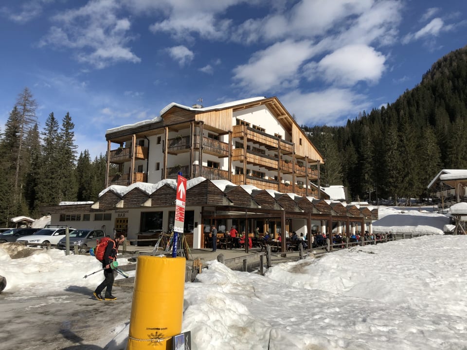 Außenansicht Hotel Dolomitenhof & Chalet Alte Post
