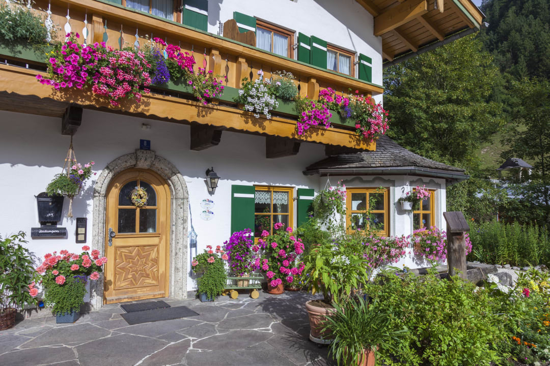 Brunnen Ferienwohnungen Oslhof