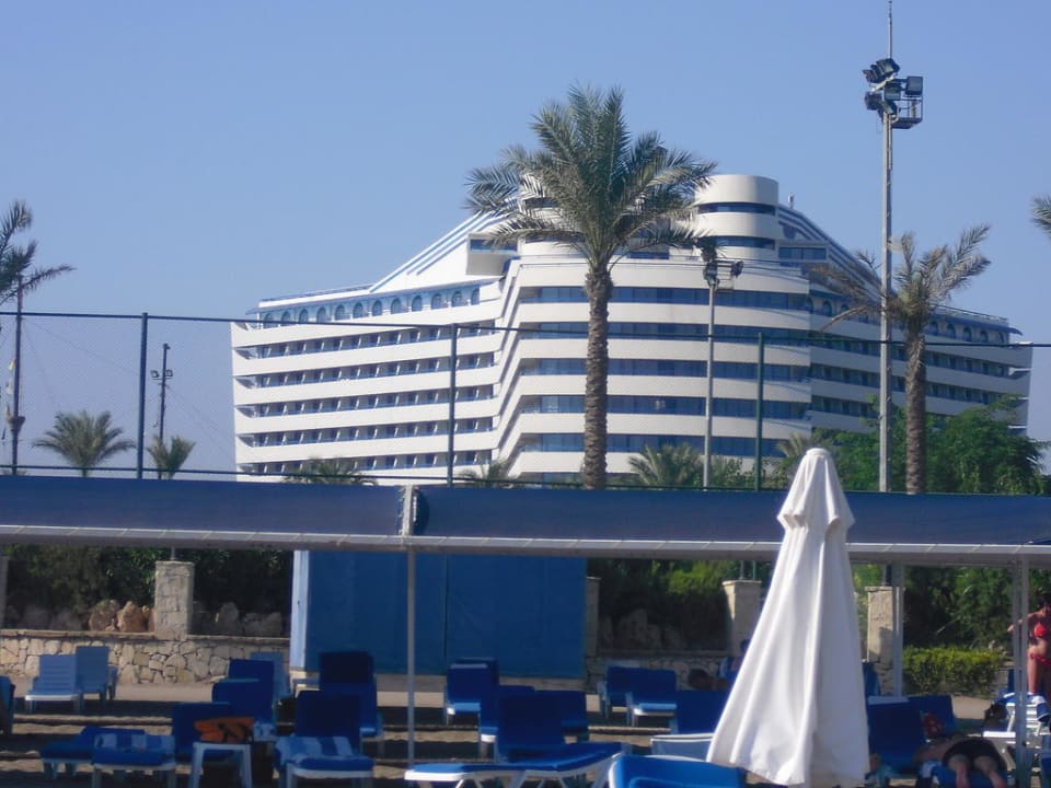 Strandblick zum Hotel Titanic Deluxe Lara