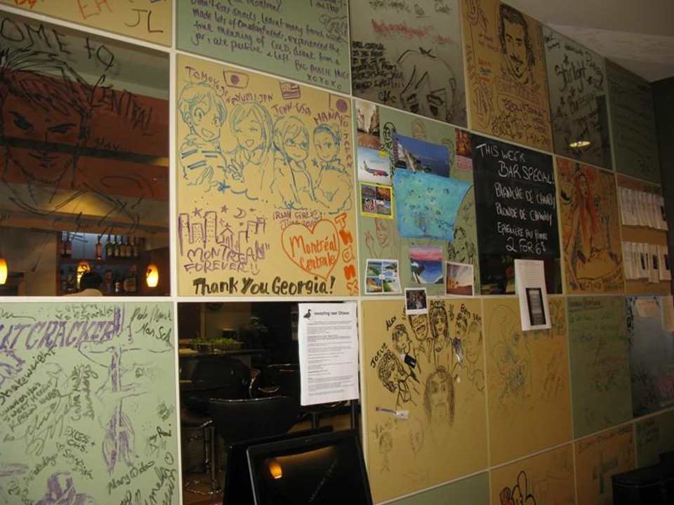 Tolle Wand beim Eingang Hotel Montreal Central