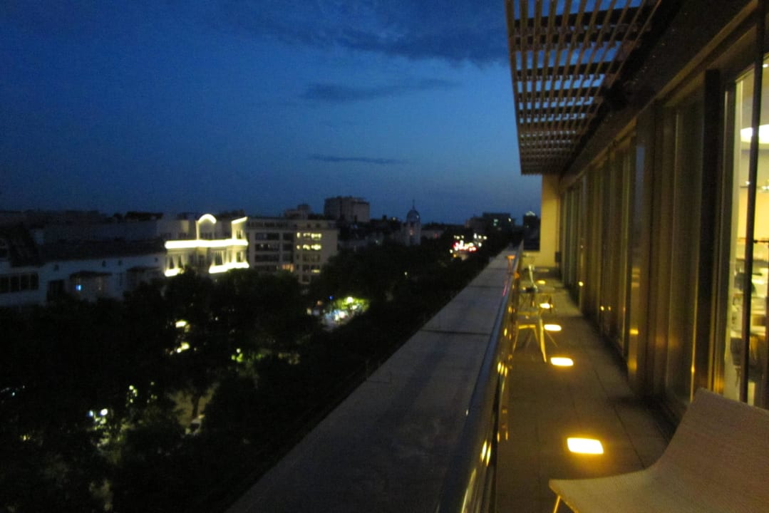 Terrasse mit Blick über Berlin Ku' Damm 101 Hotel