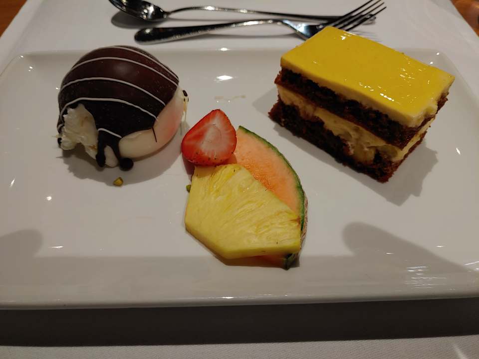 Gastro Riverside Hotel