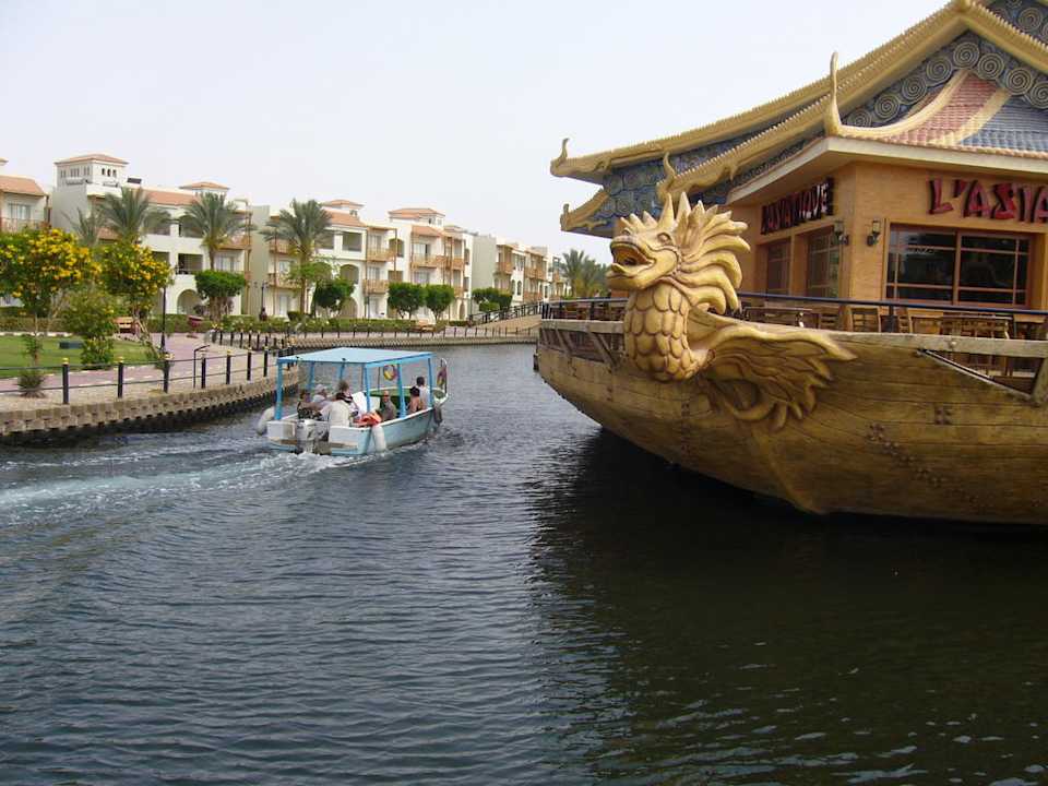 Asiatisches Restaurant in der Lagune Pickalbatros Dana Beach Resort - Hurghada