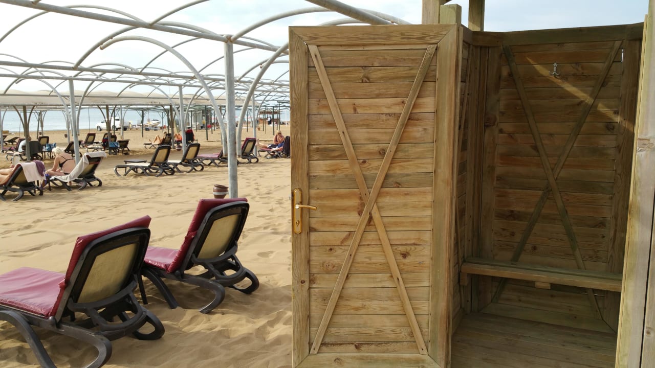 Umziehkabine am Strand Diamond Excellence Resort & Spa