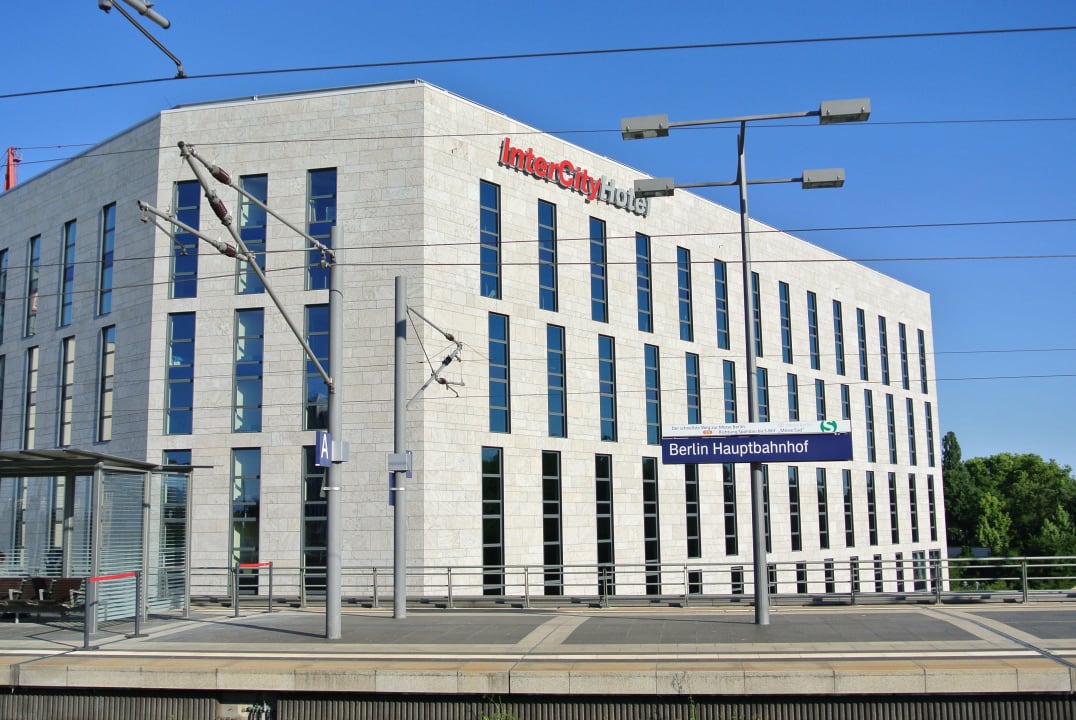 Außenansicht IntercityHotel Berlin Hauptbahnhof