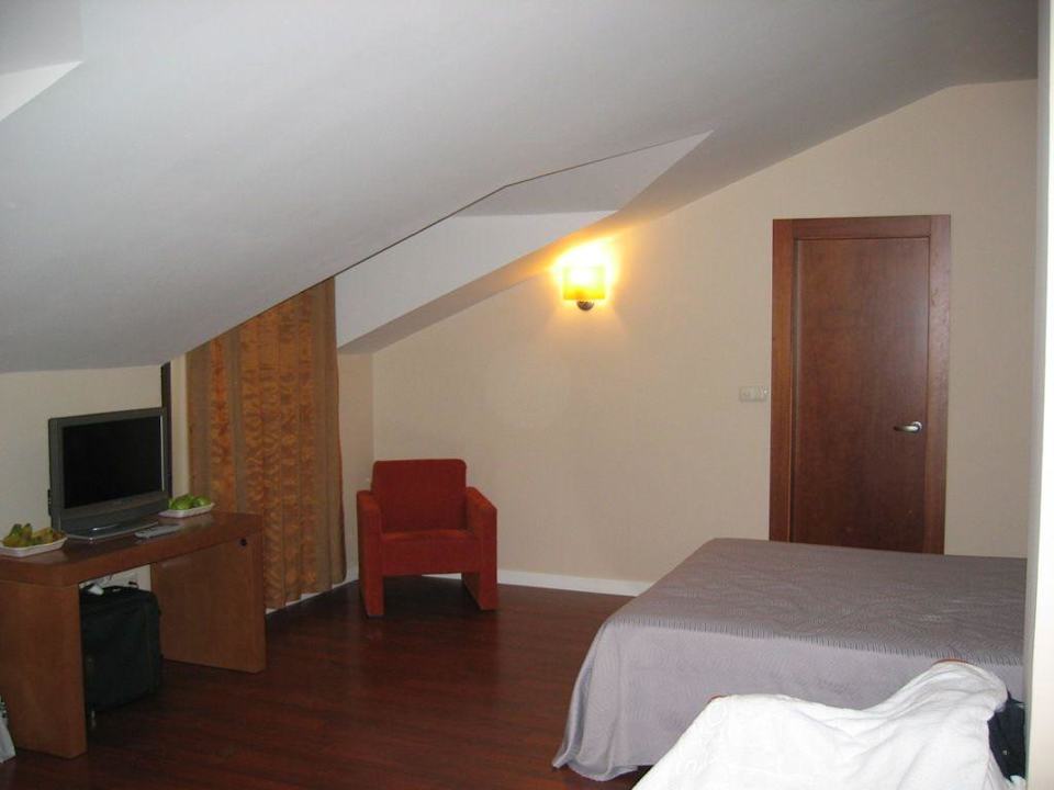 Zimmeransicht Hotel AH Granada Palace