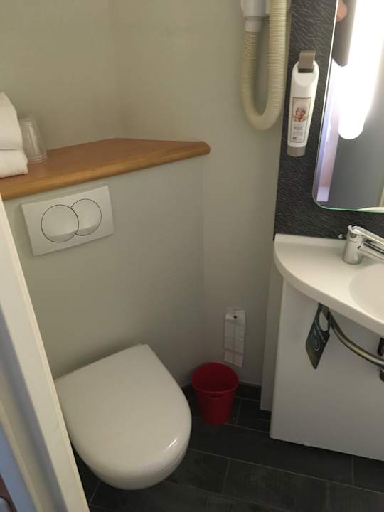 Zimmer Hotel Ibis Toulouse Ponts Jumeaux