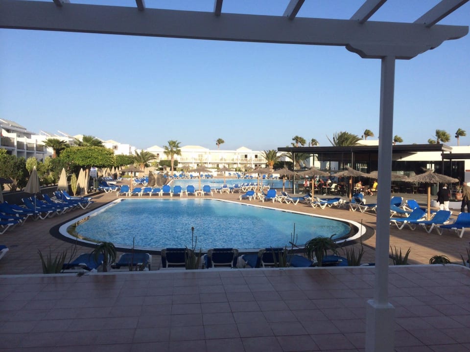 Blick von unserer Terrasse Hotel Floresta