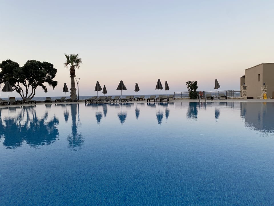 Pool Nana Golden Beach