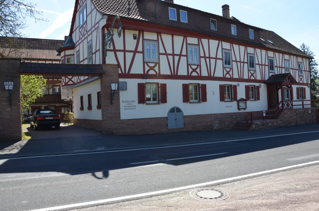 Eingang vom Hotel Seehotel Gut Dürnhof