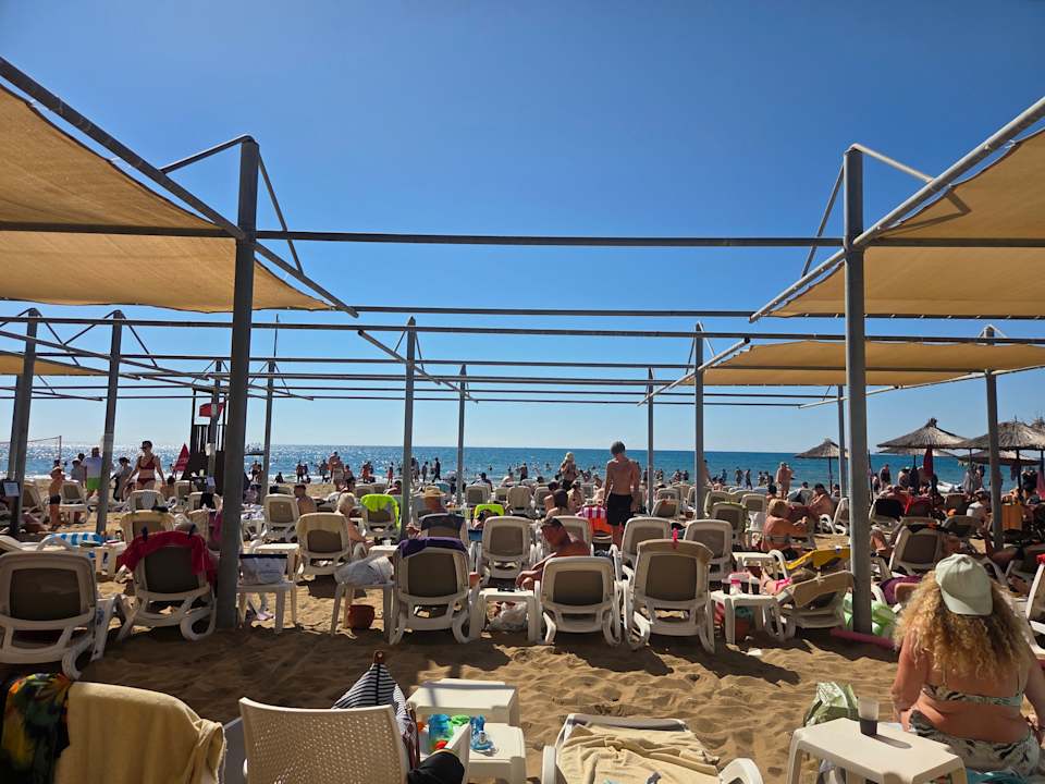 Strand Dream World Aqua Hotel