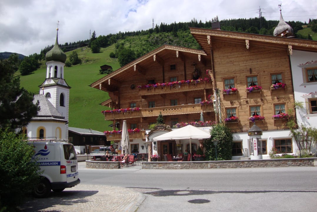 Vor dem Hotel Hotel Gaspingerhof