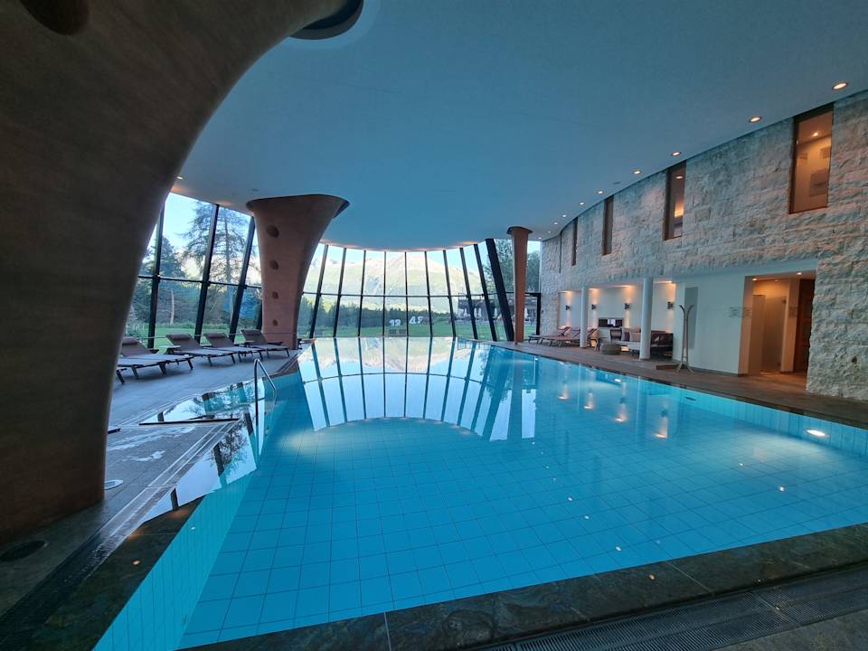 Pool Grand Hotel Kronenhof Pontresina