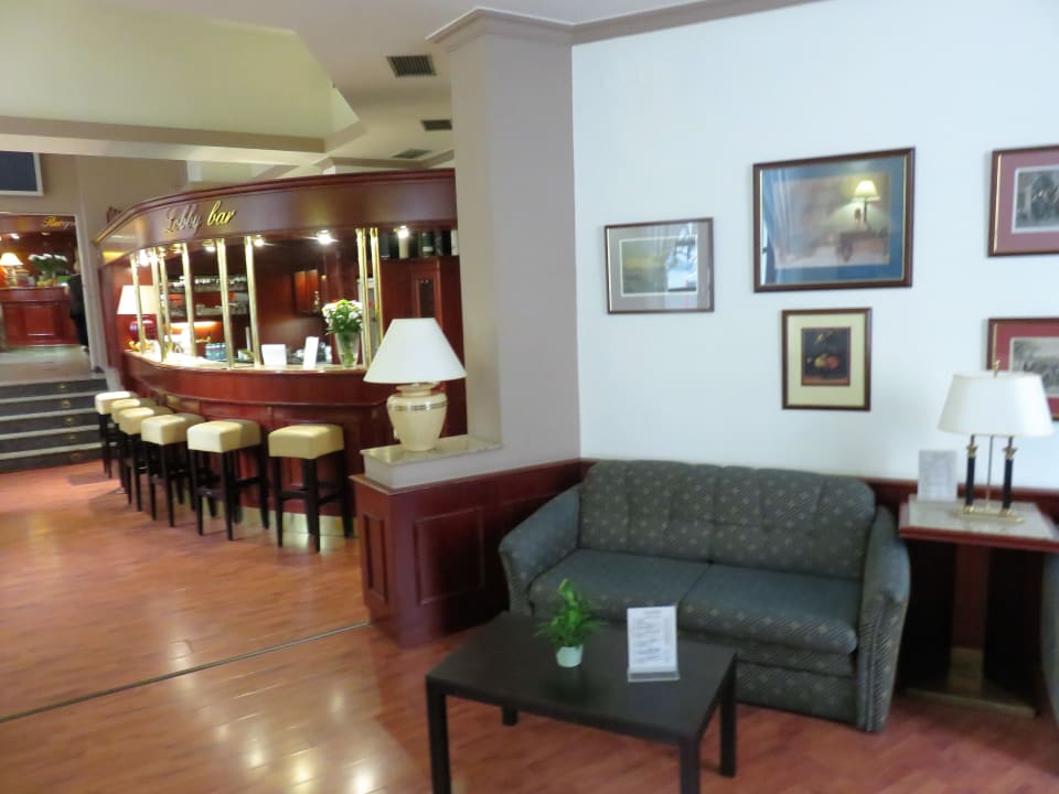 Lobby Hotel Carlton