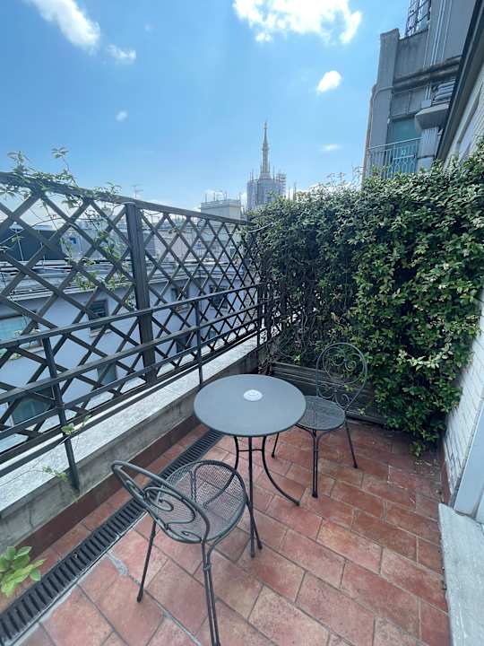 Zimmer Sina De la Ville