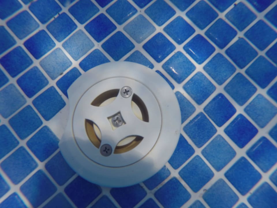 Kaputt absaugungen am Pool, Verletzungsgefahr! Seaden Sea Planet Resort & Spa