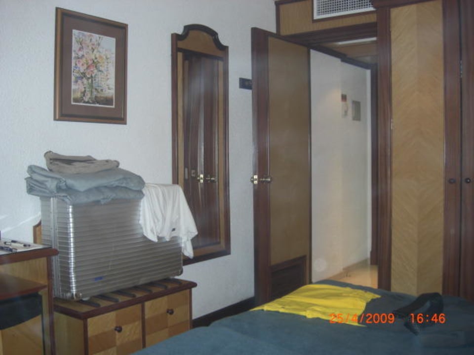 Doppelzimmer mit Eingangsbereich Hotel Riu Festival
