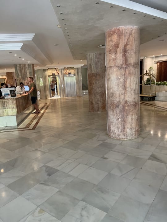 Lobby Hotel Serrano Palace